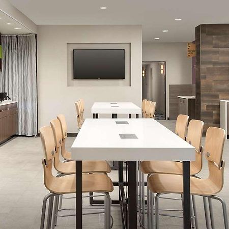 Home2 Suites By Hilton Tampa Westshore Airport Bagian luar foto